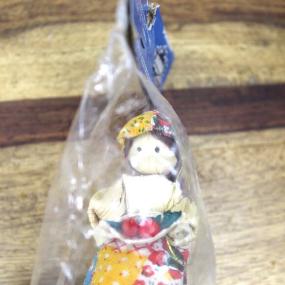 NOS unopened Shiny Brite Corn Husk Produce Vendor Christmas Ornament - Picture 5 of 10